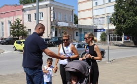 От днес до петък в обедните часове служители на…