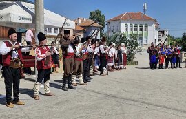 В Мерданя с песни за хайдути, възстановка и народни…